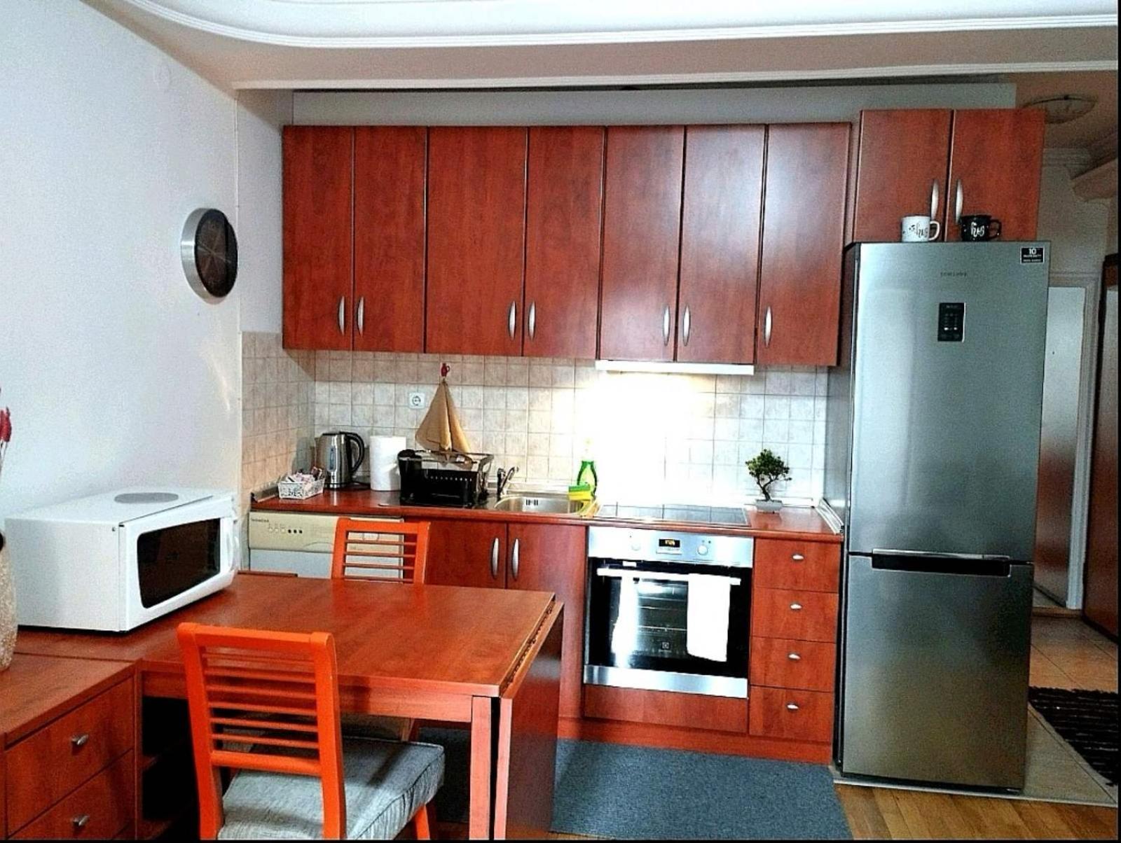 Lovely Square Apartment Purple Velvet Скоп'є Екстер'єр фото
